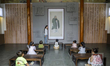 平罗县高仁中心小学阅读区