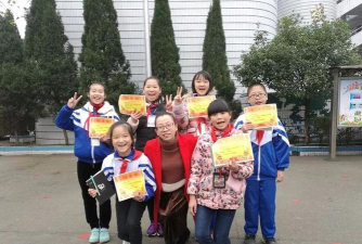 三台县芦溪镇四平中心小学校阅读区