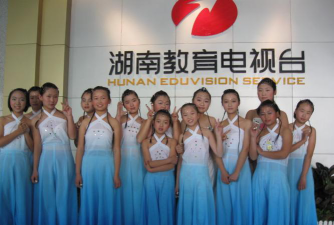 临沂市兰山区艺中人艺术培训学校有限公司阅读区