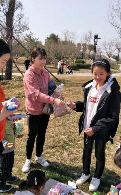 淄博市张店区房镇中心小学阅读区