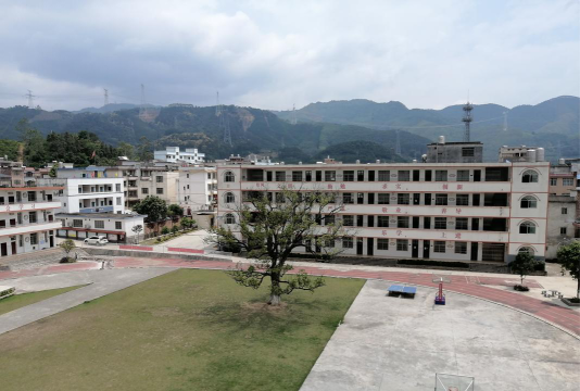 罗湾初级中学阅读区