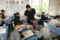廷坪中学阅读区