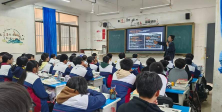 连江私立兴海学校阅读区