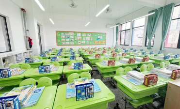南鹰小学阅读区