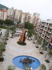深圳市上合小学阅读区