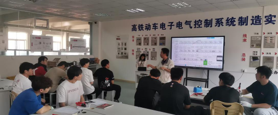 平顶山锋利创客教育科技有限责任公司阅读区