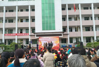 遂宁市安居区白马镇解放中心小学校阅读区