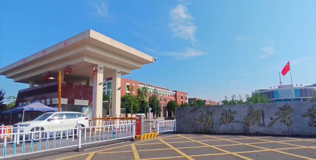 青林中学阅读区