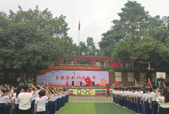 内江市东兴区新建小学阅读区