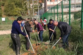 墩坂中学阅读区