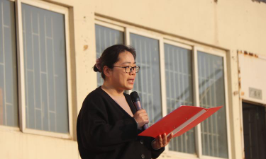 涡阳龙山镇赵庄中学阅读区