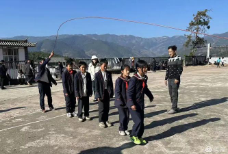 洱源县西山乡西山中心完小阅读区