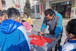 江门市会城潭冲小学阅读区