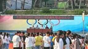 东至县新庭初级中学阅读区