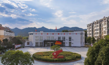 东至县白笏乡初级中学阅读区