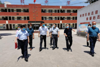韩城市昝村镇初级中学阅读区