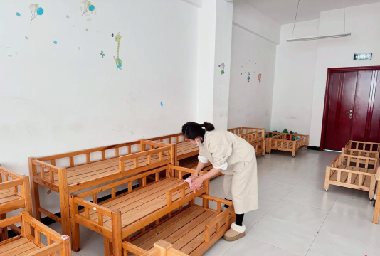 靖远矿务局水电处生活服务经营公司幼儿园阅读区