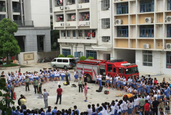 深圳福田荔轩小学阅读区