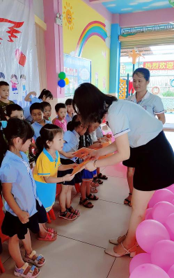 梅州市梅县区明星幼儿园阅读区