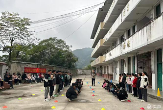 大年乡中心小学阅读区