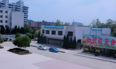 南昌县莲塘第二中学阅读区
