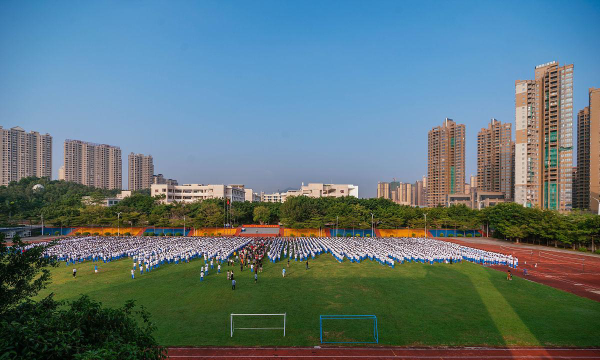 龙海市第四中学阅读区