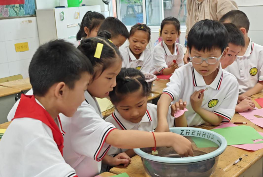 广德县四合中学阅读区