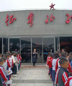 韶关市始兴县逸夫小学阅读区