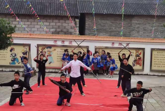 潞西市芒市镇中心小学阅读区