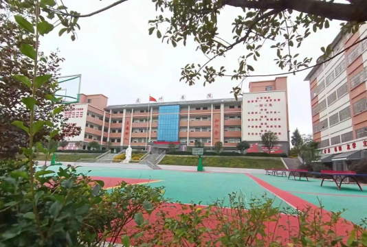 盘县保田镇保田中学阅读区