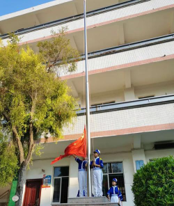 苍梧县龙圩镇中心校阅读区