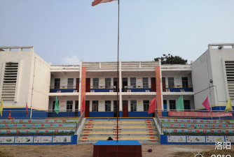 盘县刘官镇旧普中学阅读区
