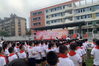 长沙市四方坪二小阅读区