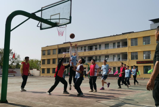 四川省广安市岳池县赛龙小学校阅读区