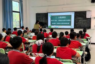 金利第二小学阅读区