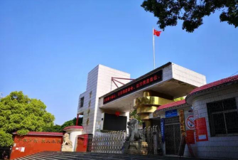 湘东中学阅读区