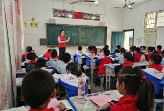 都昌县第四中学阅读区