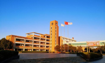 合肥市一六八中学阅读区