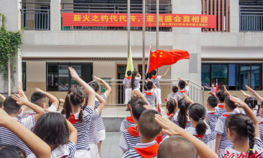 芙蓉区八一路小学阅读区
