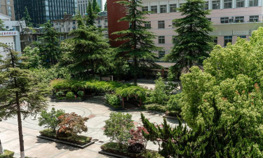 合肥市庐阳高中阅读区