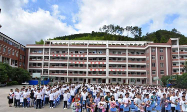 大田鸿图中学阅读区