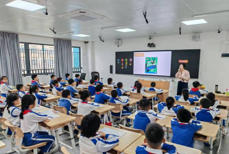东莞市樟木头新城市小学阅读区