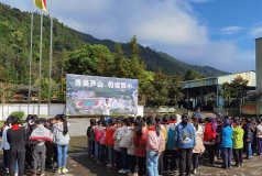 芦山县双石镇中心校阅读区