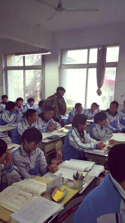济南市历城区华山镇第一中学阅读区