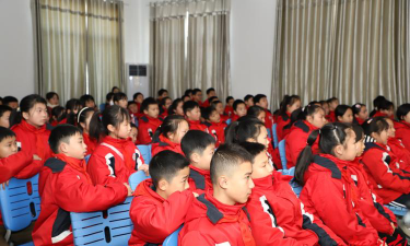 湖南省开福区伍家岭小学阅读区