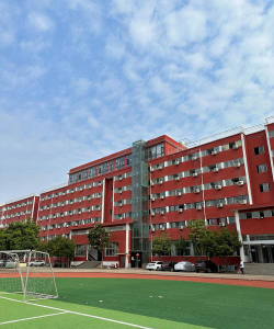 洛阳煤电集团中学阅读区