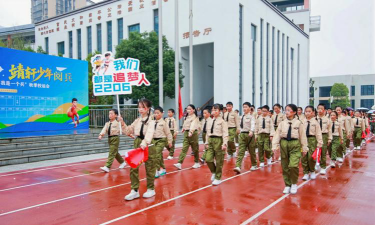 雨化区育新小学阅读区