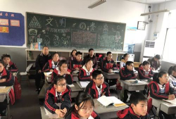 淄博市周村区南郊中学阅读区