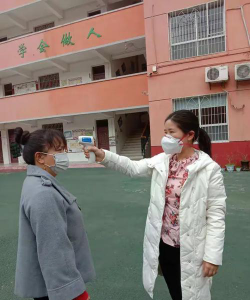雨花区赤岗冲小学阅读区