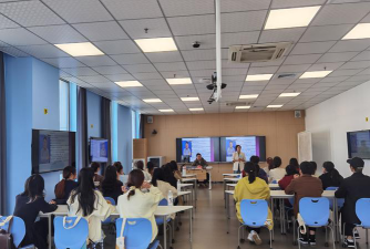 长春市双阳区启航播音主持培训学校有限公司阅读区